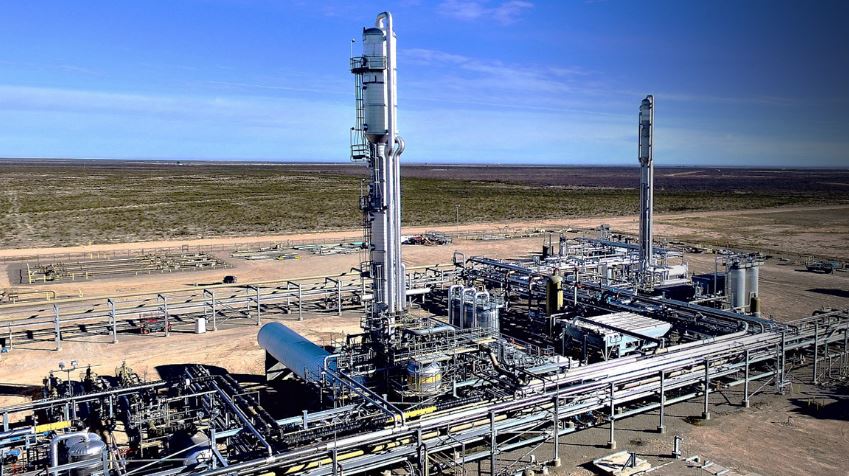 A Permian Basin FID: $2 Billion for 2 Billion Cubic Feet per Day - Oil ...