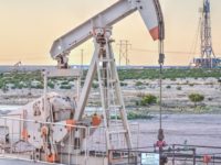 Oil Gains on U.S. Economic Data, Gulf Crude Tanker Dispute