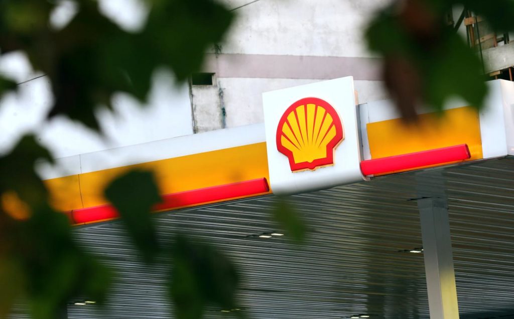 https://www.reuters.com/article/us-shell-results/shell-warns-slowing-global-economy-could-hit-25-billion-buyback-timetable-idUSKBN1XA0RU-oag360