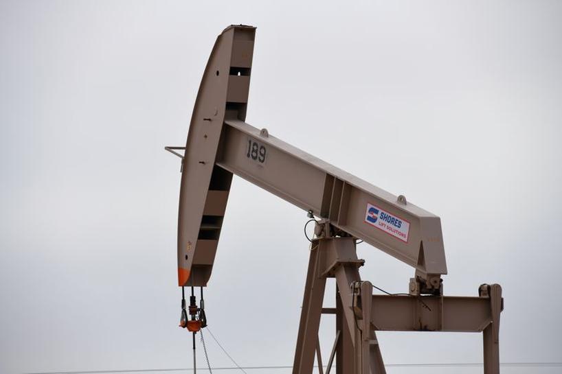 U.S. shale oil output to drop 136,000 bpd to 7.44 million bpd in Jan - EIA- oil and gas 360