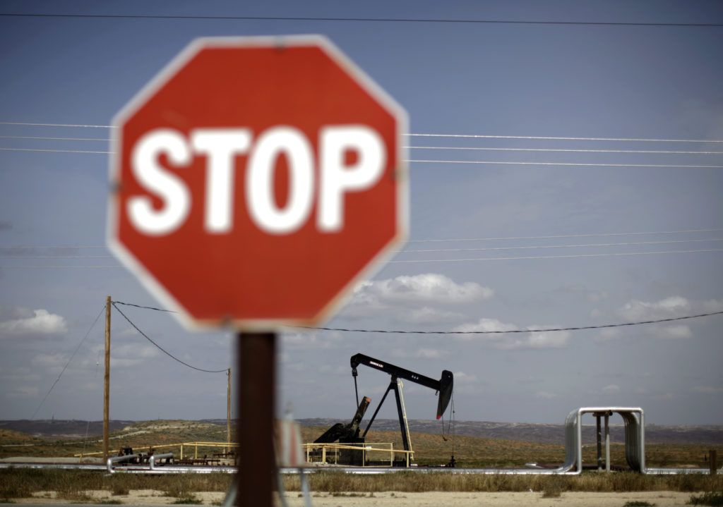 Column-Hedge funds’ bullishness on oil ebbs away: Kemp- oil and gas 360