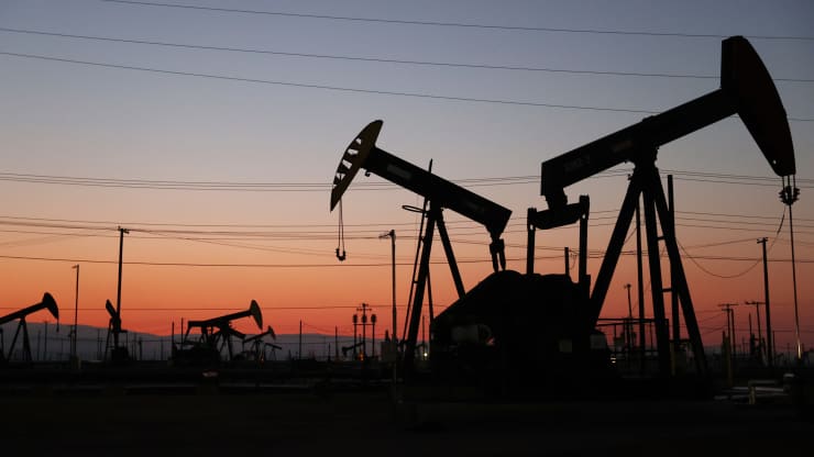 Oil heads for weekly fall on Iranian oil hopes- oil and gas 360