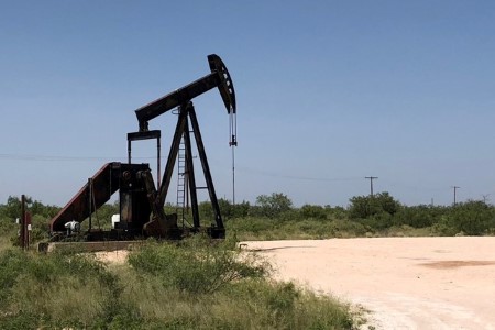 U.S. oil and gas production begins to flatten: Kemp- oil and gas 360