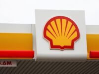 Shell sees significantly lower Q1 LNG trading results
