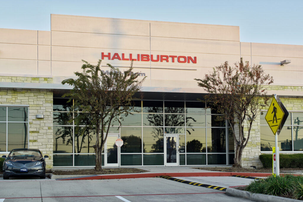 Weaker U.S. fracking drags Halliburton earnings below estimates- oil and gas 360